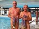 法国举办奇葩裸泳大赛引网友热议  选手观众必须全裸