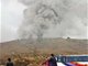 日本旅游区或将火山爆发 阿苏山昨日冒千米高白烟