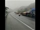 实拍安徽六安货车与小轿车相撞车祸 已致4死1伤