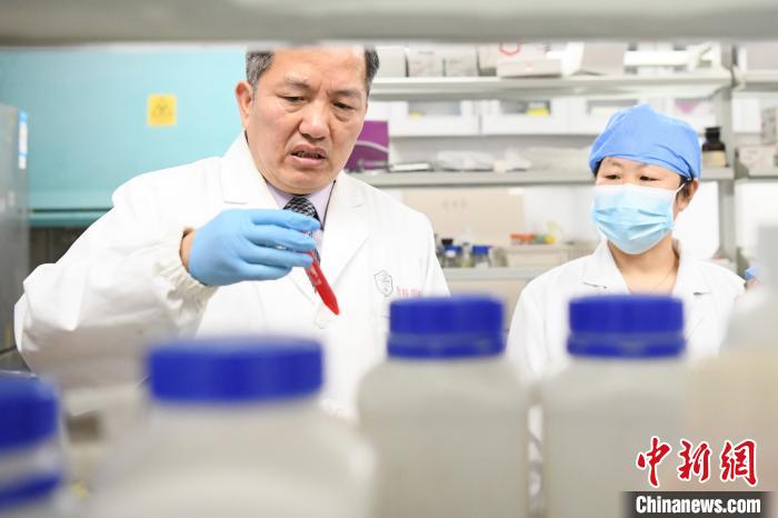 中国科学家的研究工作完整阐述了结核菌的逃逸机制。　孙辉 摄