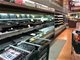 美国女子恶意咳嗽 超市被迫扔掉近25万元的商品