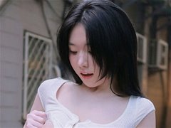 童颜巨乳美女Yeonwoo白色小短衣无圣光图集